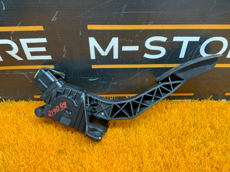 педаль газа, 1500 рублей, Красноярск