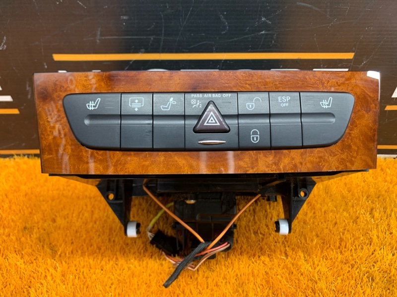 Блок кнопок (подогрев сидений), 1300 рублей, Красноярск