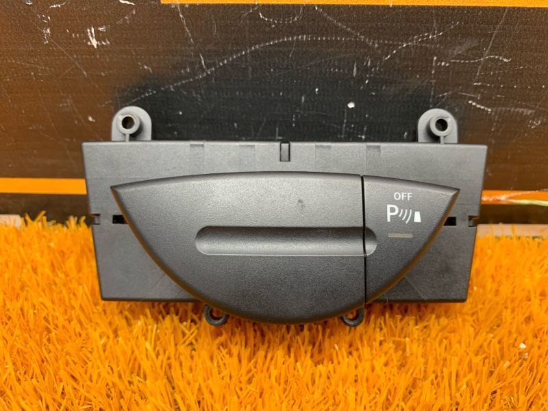 Кнопка включения парктроников, 350 рублей, Красноярск