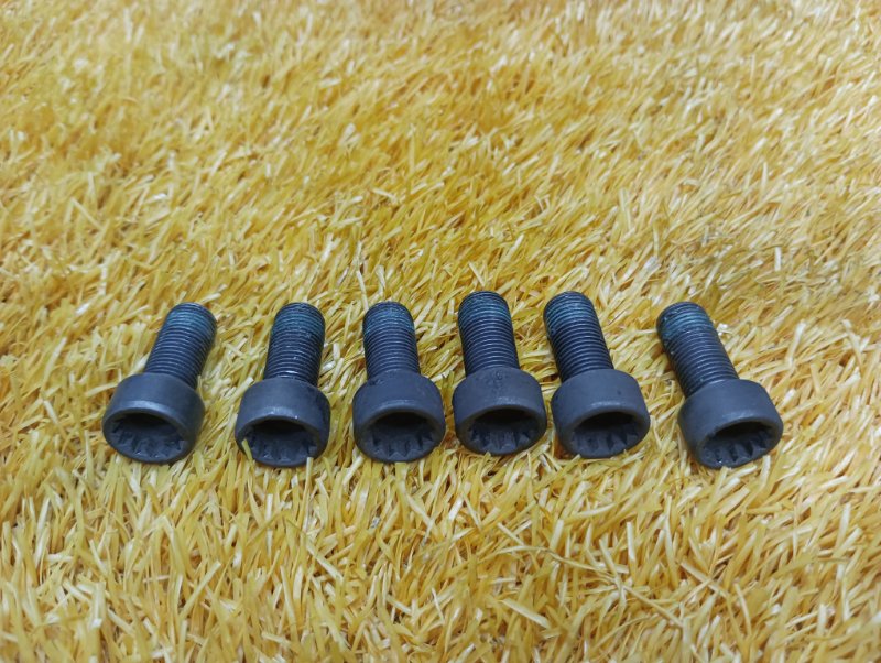 Болт маховика, 360 рублей, Красноярск