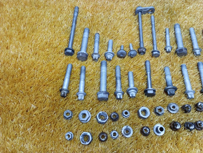 Болты и гайки ДВС, 870 рублей, Красноярск