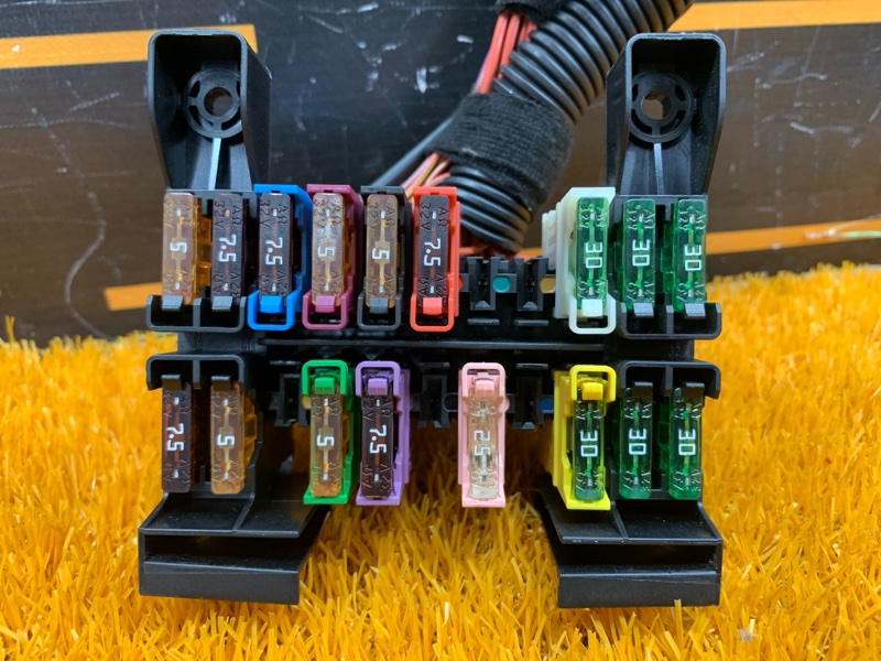 блок предохранителей, 300 рублей, Красноярск