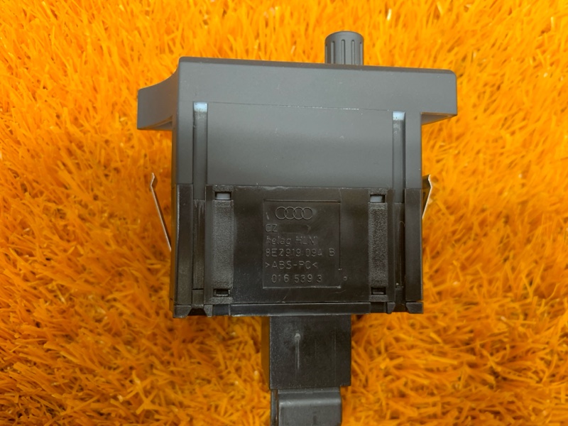 Кнопка корректора фар, 200 рублей, Красноярск