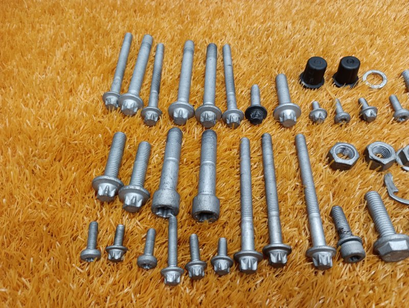 Болты и гайки ДВС, 780 рублей, Красноярск