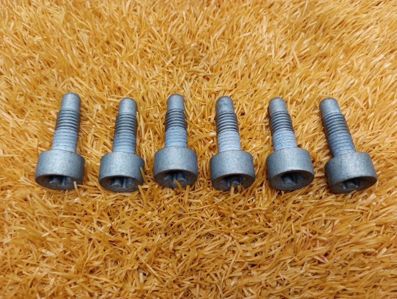 болт гидротрансформатора, 360 рублей, Красноярск