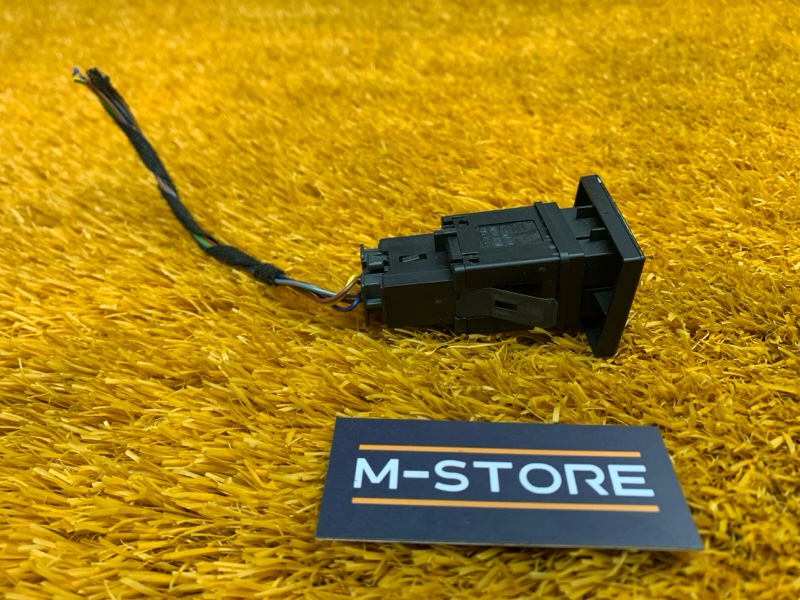 Кнопка включения парктроников, 200 рублей, Красноярск