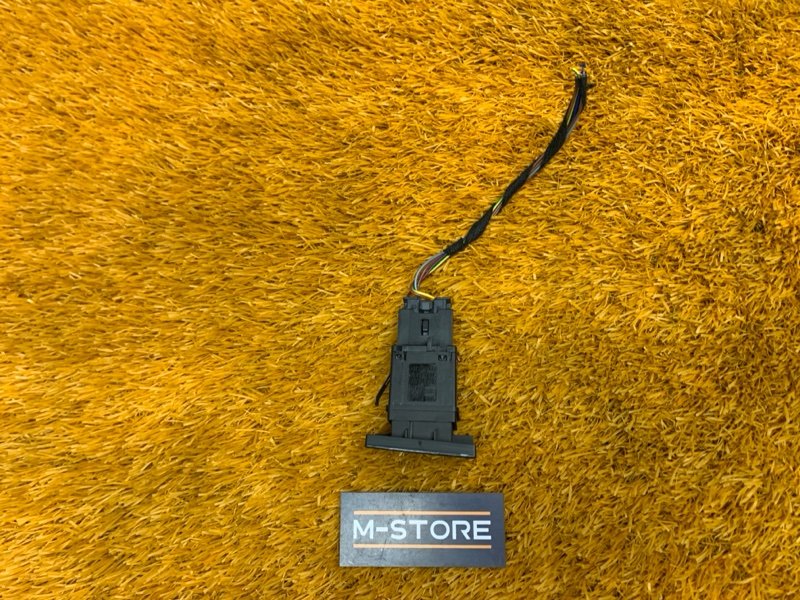 Кнопка включения парктроников, 200 рублей, Красноярск