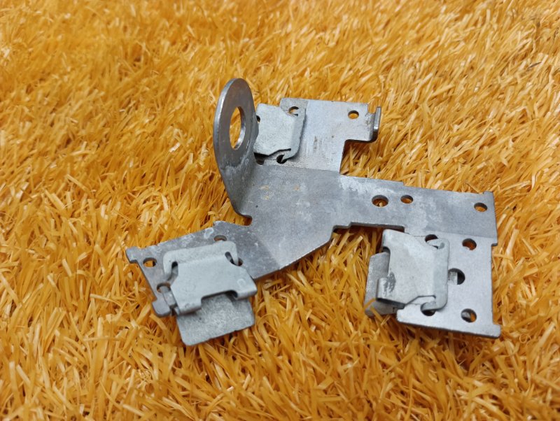 кронштейн, 300 рублей, Красноярск