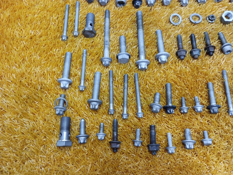 Болты и гайки ДВС, 940 рублей, Красноярск