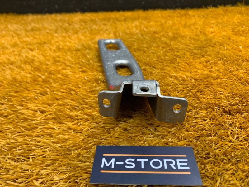 Кронштейн бачка омывателя, 580 рублей, Красноярск