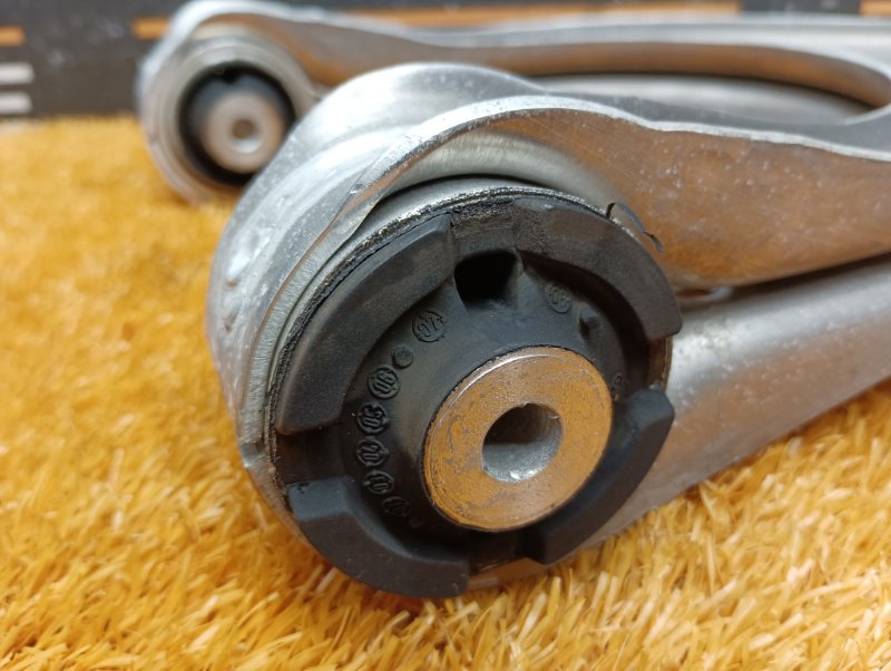 Рычаг подвески верхний, 1340 рублей, Красноярск