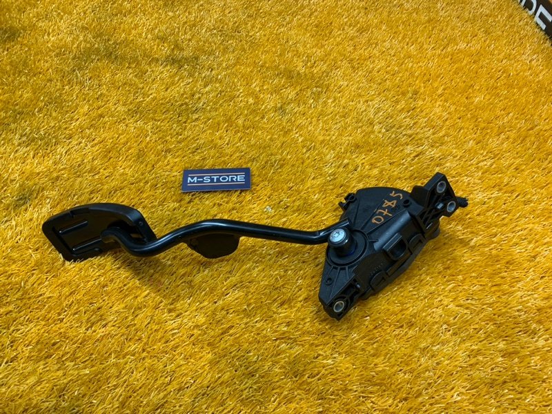 педаль газа, 400 рублей, Красноярск