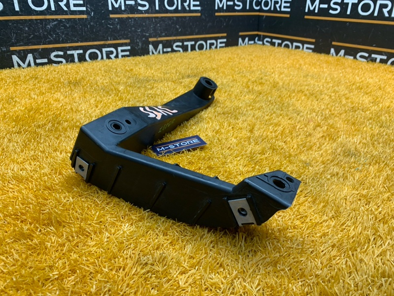 крепление бампера, 200 рублей, Красноярск