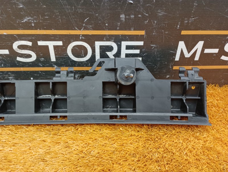 крепление бампера, 1080 рублей, Красноярск