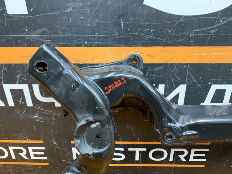 Балка поперечная (подрамник), 2500 рублей, Красноярск