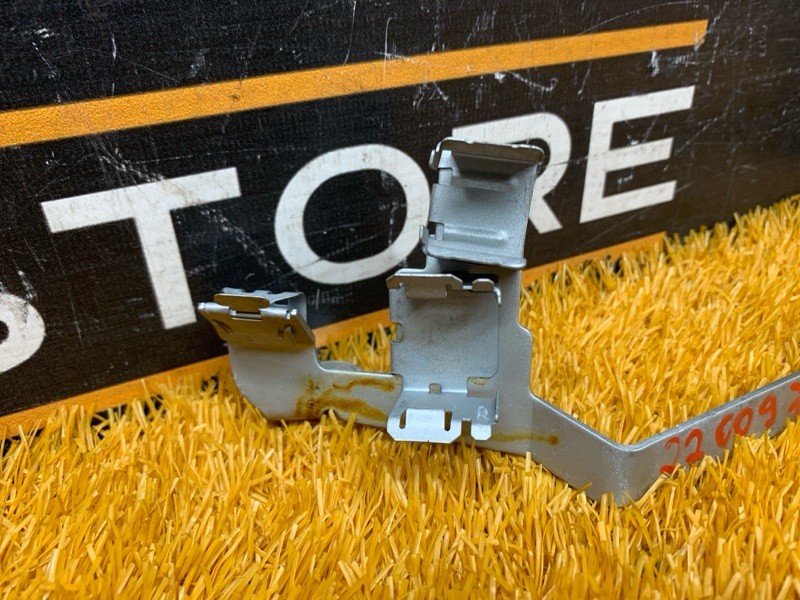 Кронштейн проводки, 300 рублей, Красноярск