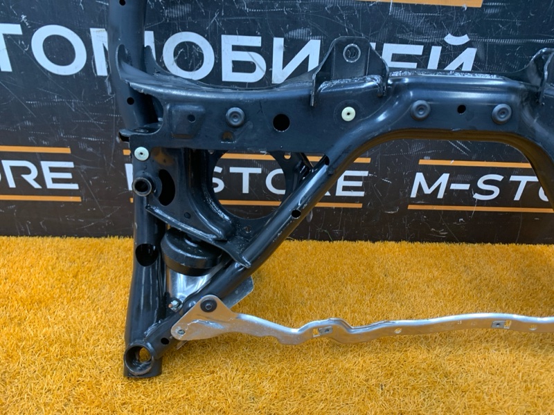 Балка поперечная (подрамник), 3930 рублей, Красноярск