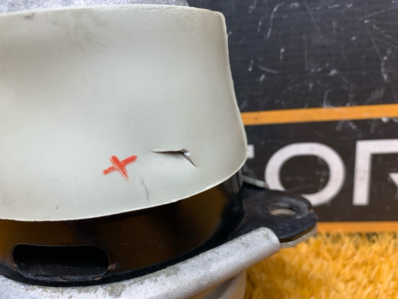 подушка двигателя, 2500 рублей, Красноярск