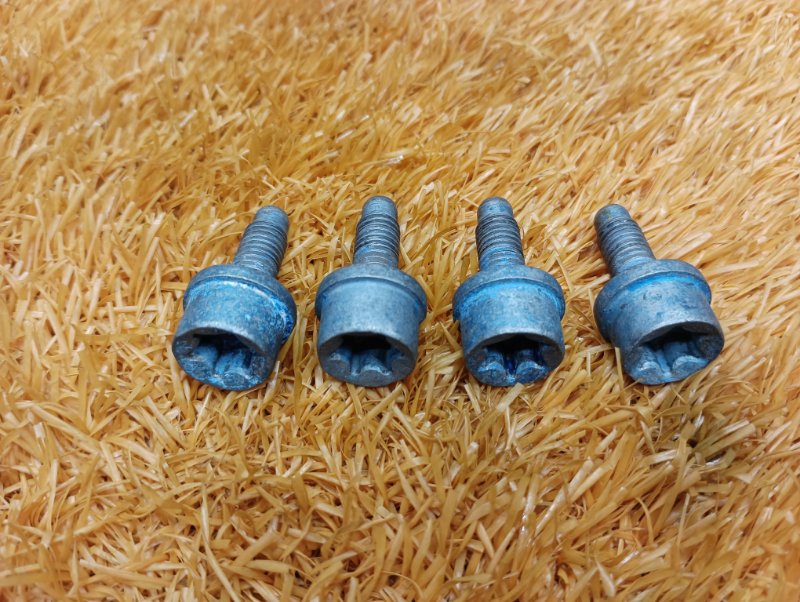 болт гидротрансформатора, 320 рублей, Красноярск