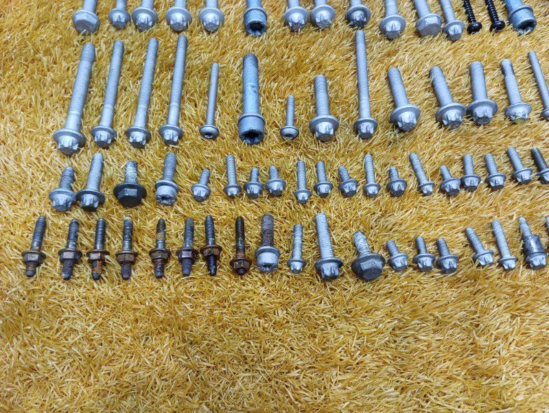 Болты и гайки ДВС, 940 рублей, Красноярск