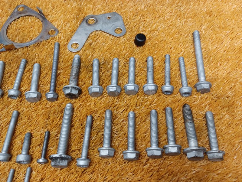 Болты и гайки ДВС, 730 рублей, Красноярск