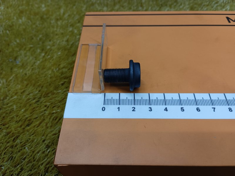 болт гидротрансформатора, 300 рублей, Красноярск