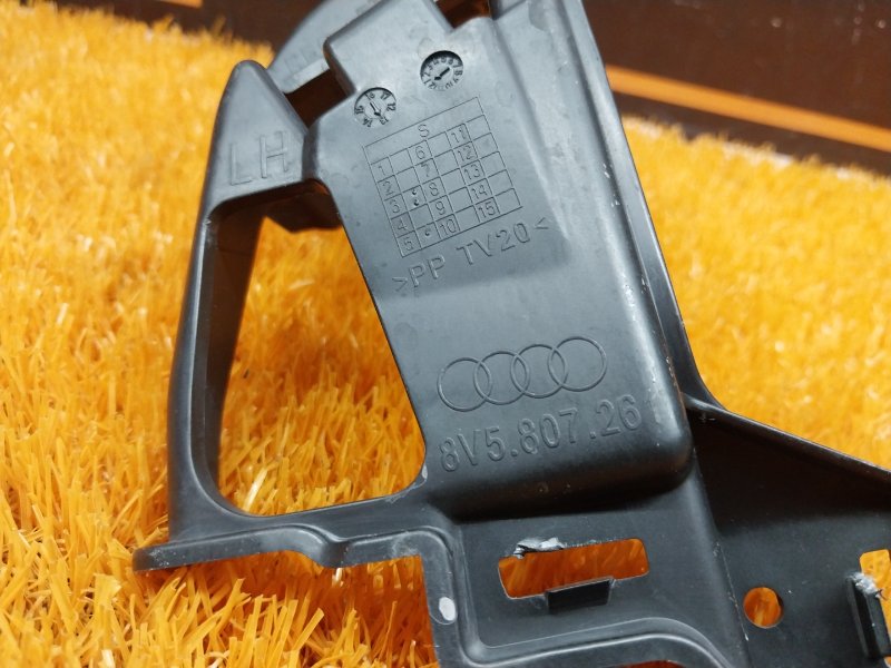 Кронштейн противотуманной фары, 1780 рублей, Красноярск