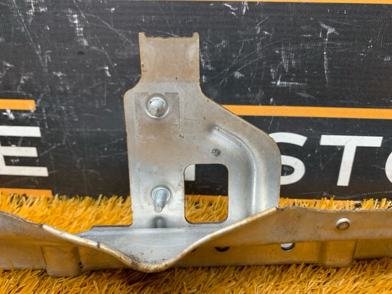 Кронштейн вакуумного насоса, 300 рублей, Красноярск