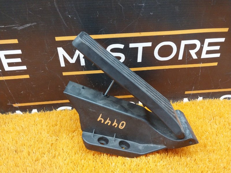 педаль газа, 1000 рублей, Красноярск