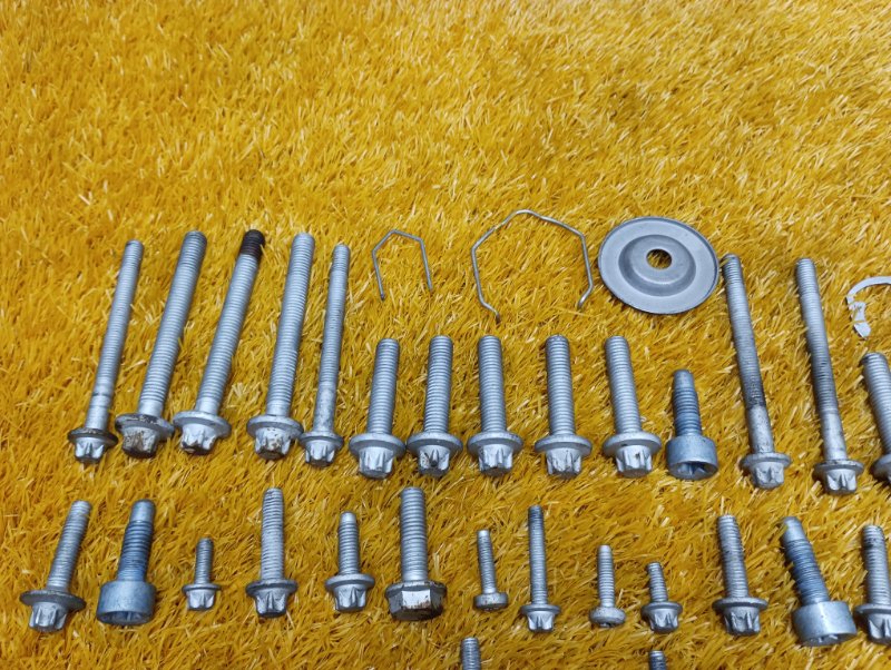 Болты и гайки ДВС, 940 рублей, Красноярск