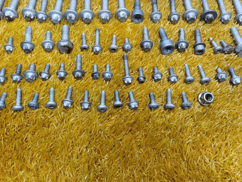 Болты и гайки ДВС, 940 рублей, Красноярск