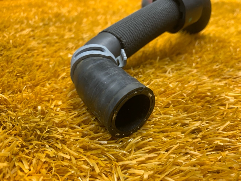 Патрубок системы охлаждения, 400 рублей, Красноярск