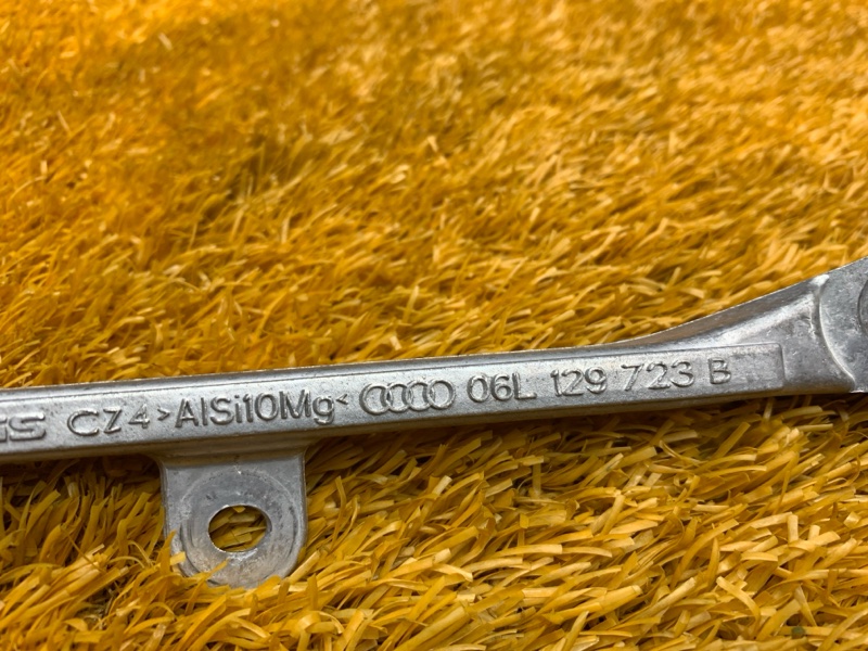 Кронштейн впускного коллектора, 370 рублей, Красноярск