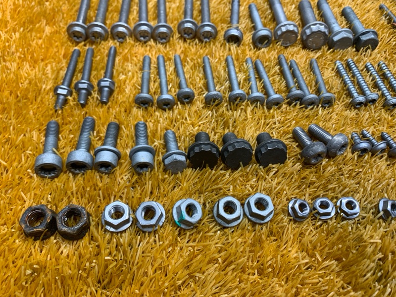 Болты и гайки ДВС, 870 рублей, Красноярск