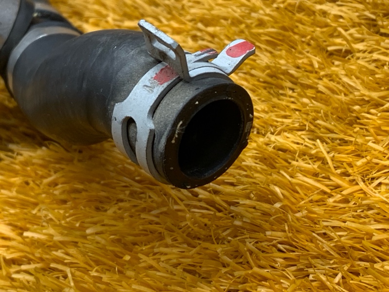 Патрубок системы охлаждения, 1500 рублей, Красноярск