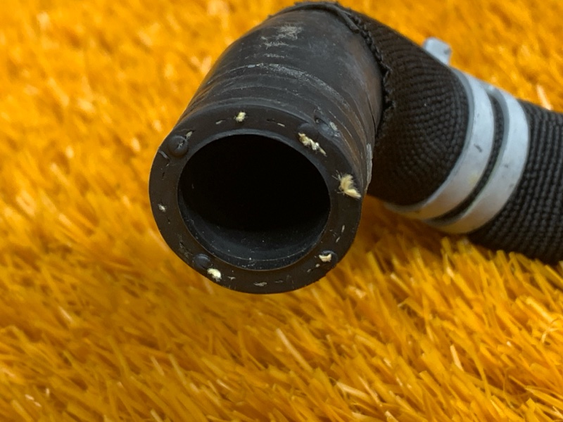 Патрубок системы охлаждения, 1000 рублей, Красноярск