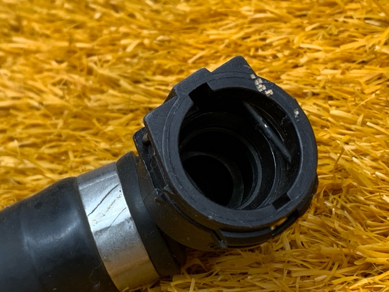 Патрубок системы охлаждения, 760 рублей, Красноярск