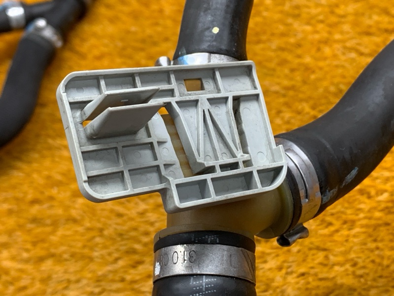 Патрубок системы охлаждения, 2500 рублей, Красноярск