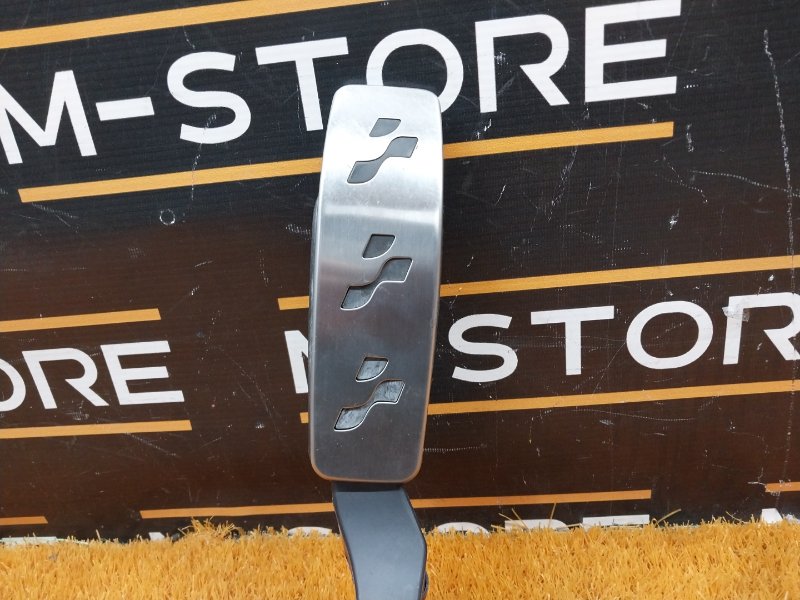 педаль газа, 500 рублей, Красноярск