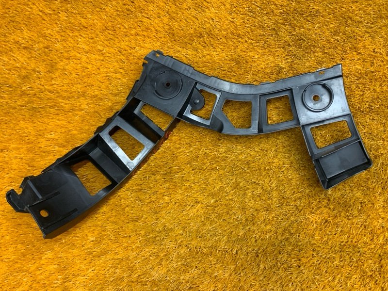 крепление бампера, 500 рублей, Красноярск