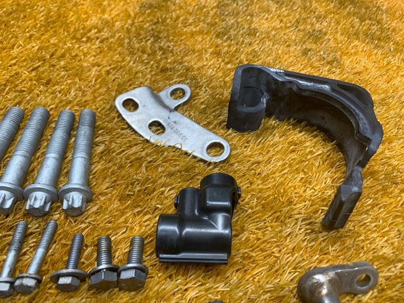 Болты и гайки ДВС, 1080 рублей, Красноярск