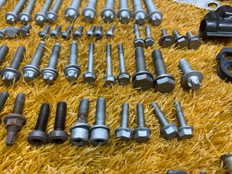 Болты и гайки ДВС, 1080 рублей, Красноярск