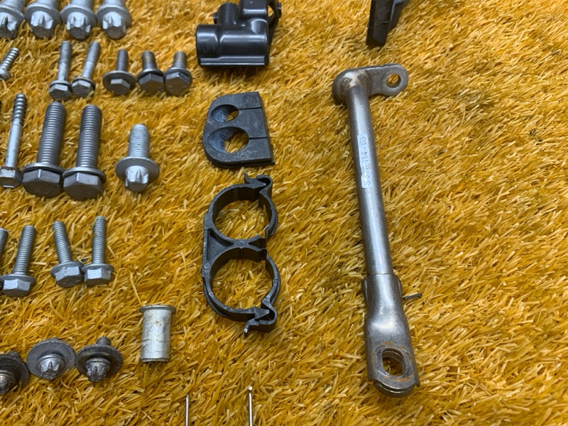 Болты и гайки ДВС, 1080 рублей, Красноярск