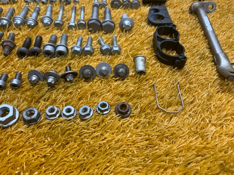 Болты и гайки ДВС, 1080 рублей, Красноярск