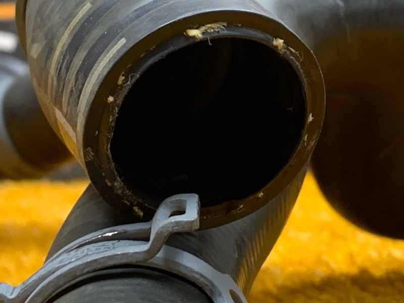 Патрубок системы охлаждения, 2000 рублей, Красноярск