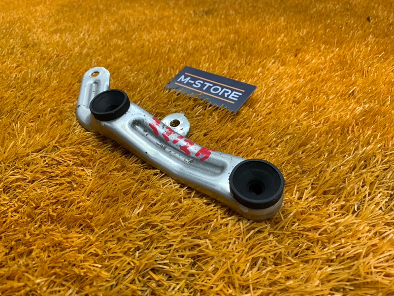 Кронштейн впускного коллектора, 250 рублей, Красноярск