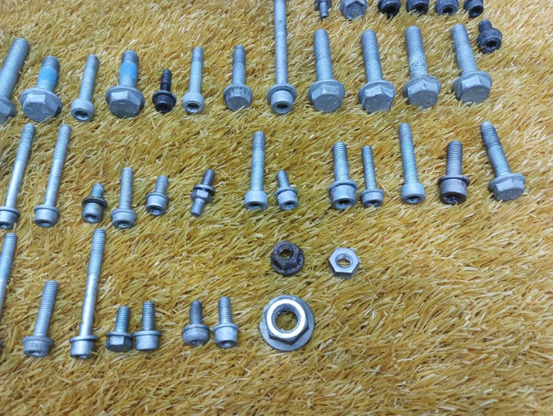 Болты и гайки ДВС, 730 рублей, Красноярск