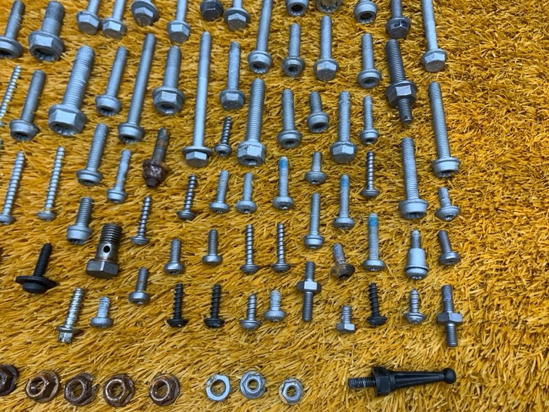 Болты и гайки ДВС, 780 рублей, Красноярск