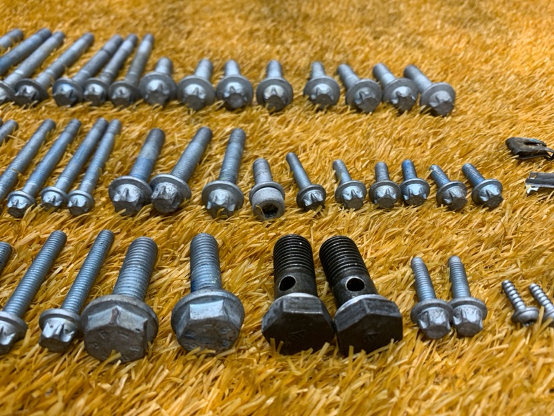 Болты и гайки ДВС, 1080 рублей, Красноярск