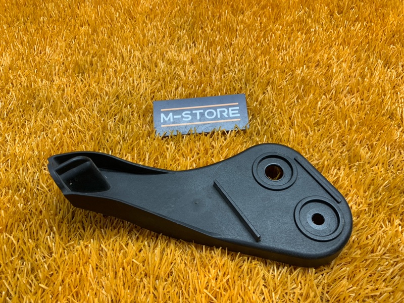 крепление бампера, 730 рублей, Красноярск